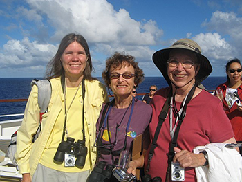 Nina Whiddon, Judith and Diane Trisdale.